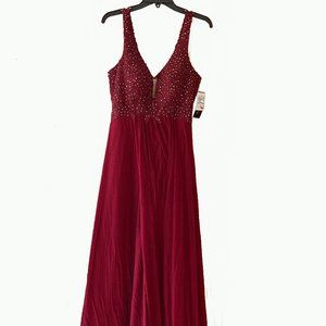 BETSY & ADAM  Burgundy color long dress, size 6